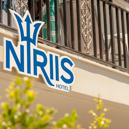 Niriis Hotel Káto Darátsos Eksteriør bilde