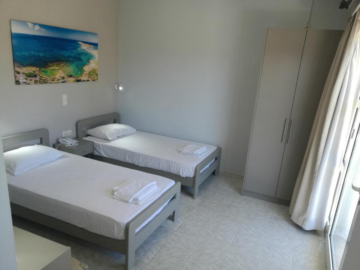 Niriis Hotel Káto Darátsos Eksteriør bilde