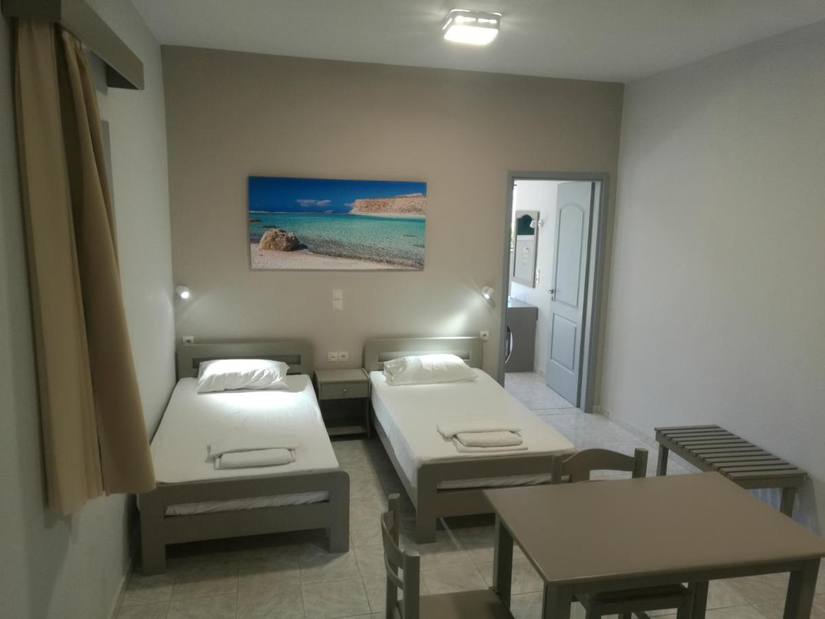 Niriis Hotel Káto Darátsos Eksteriør bilde