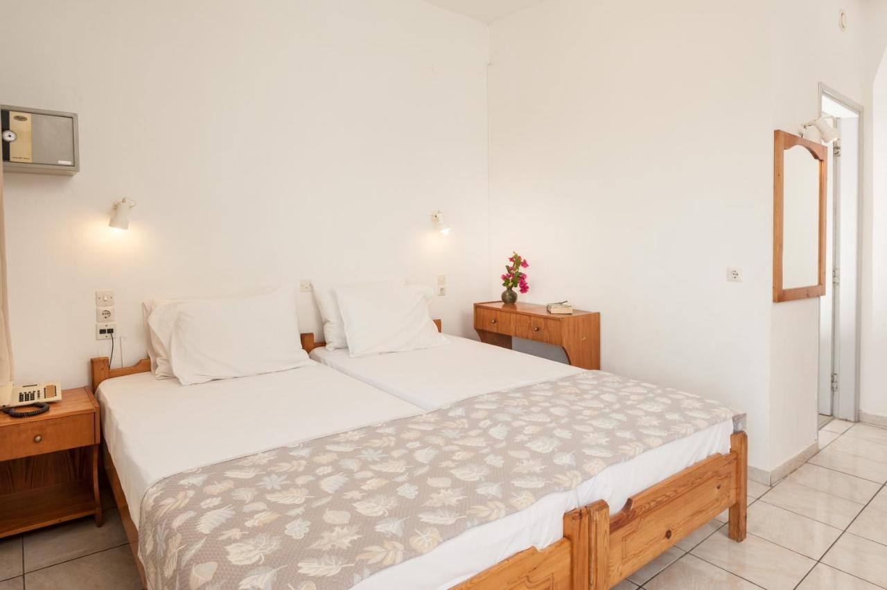 Niriis Hotel Káto Darátsos Eksteriør bilde