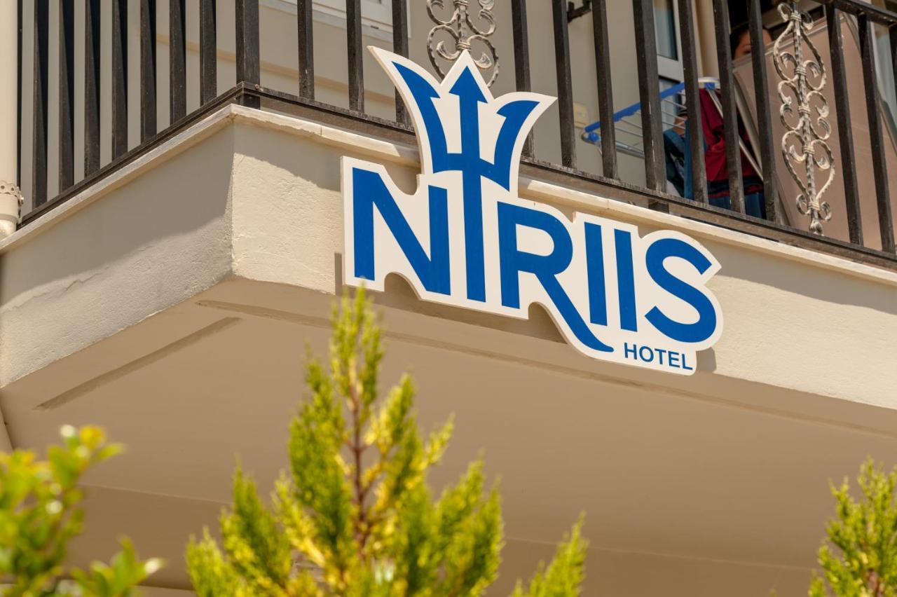 Niriis Hotel Káto Darátsos Eksteriør bilde