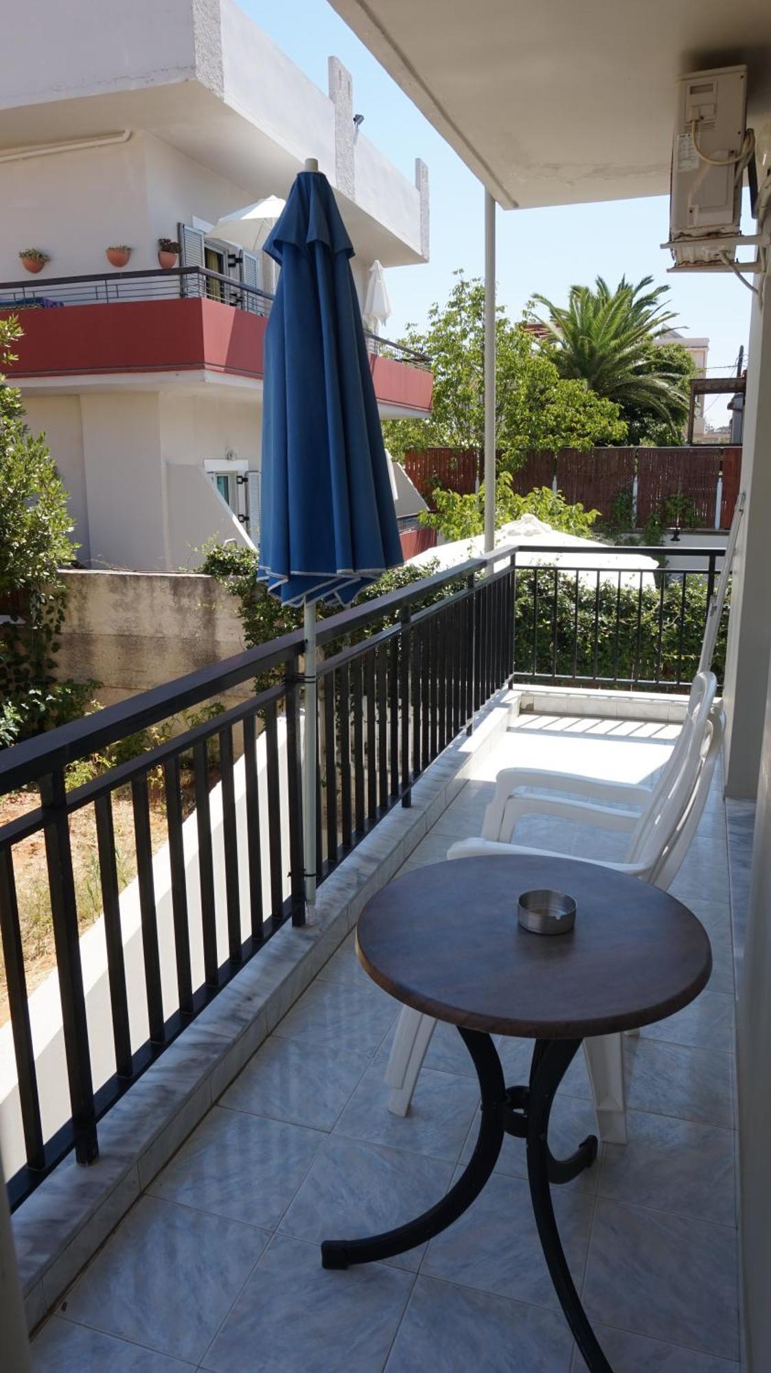 Niriis Hotel Káto Darátsos Eksteriør bilde