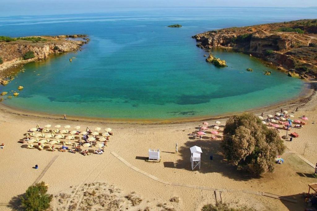 Niriis Hotel Káto Darátsos Eksteriør bilde