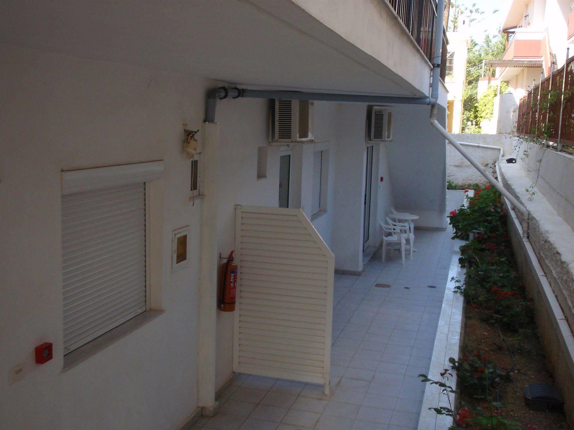Niriis Hotel Káto Darátsos Eksteriør bilde